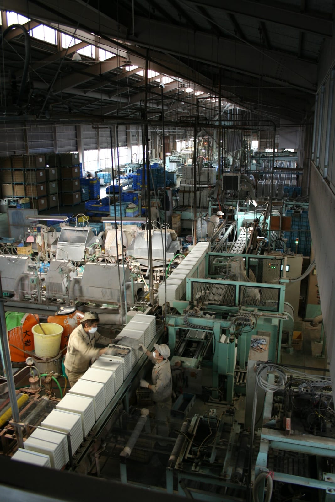 多治見の自社工場